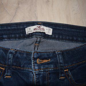 dark blue hollister jeans